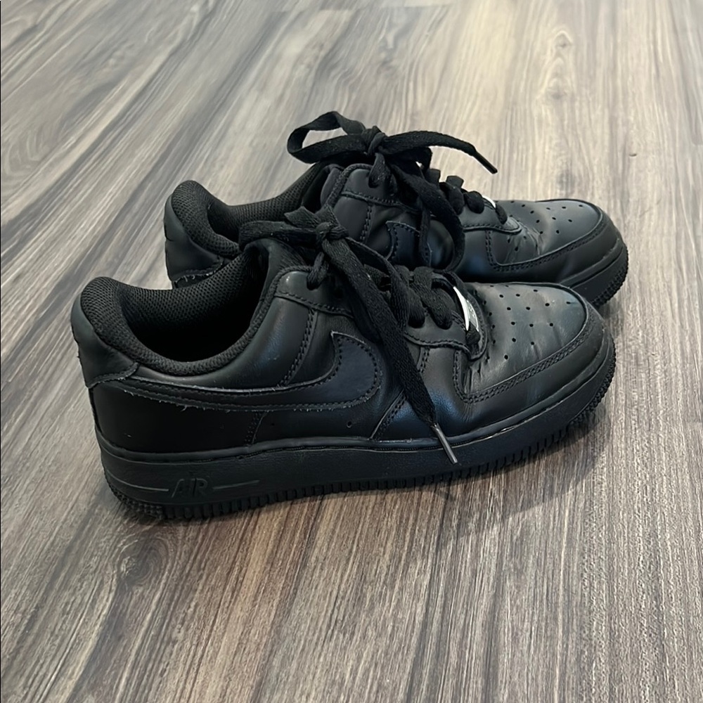 Nike Black Women's Sneakers